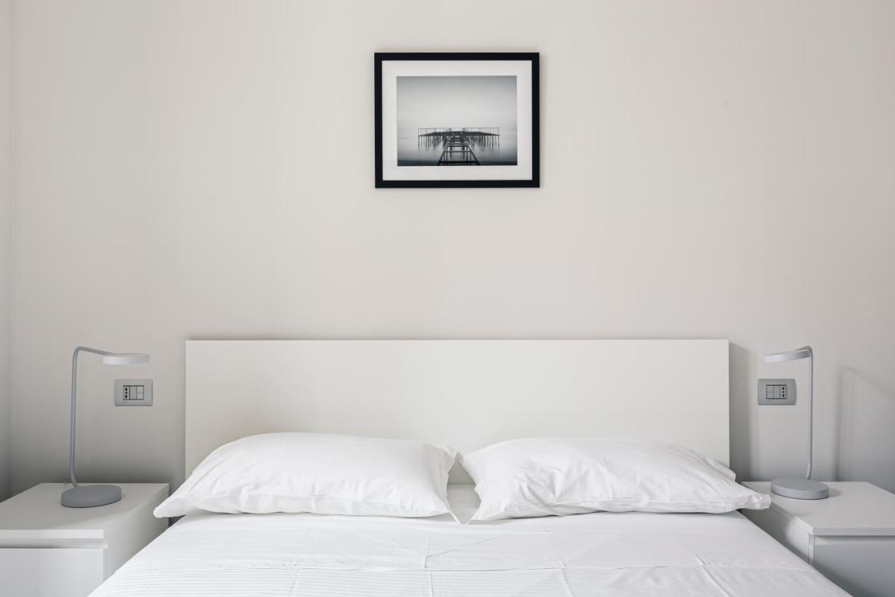 Wide And Bright Two Bedroom Apartment- Via Freguglia Milán Exterior foto